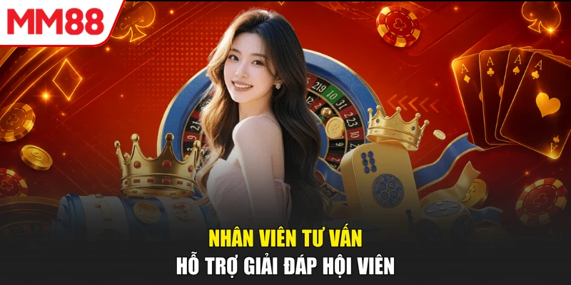 Nhân viên tư vấn hỗ trợ giải đáp hội viên
